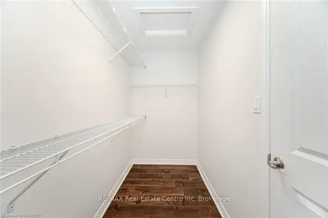 1 Sonoma Valley Crescent Hamilton ON L9B 0J3