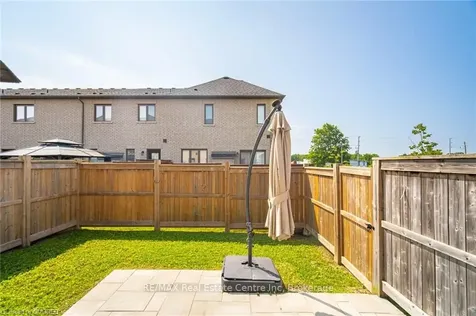 1 Sonoma Valley Crescent Hamilton ON L9B 0J3
