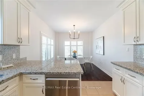 1 Sonoma Valley Crescent Hamilton ON L9B 0J3