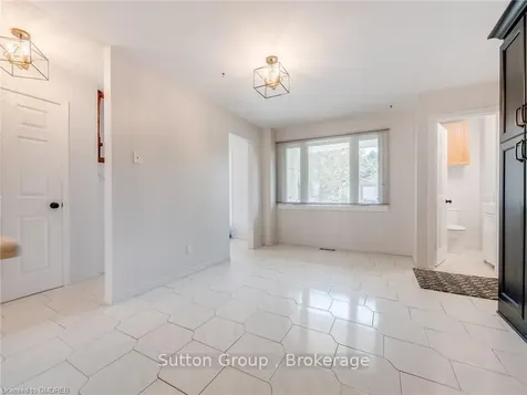 121 Parkland Crescent Kitchener ON N2N 1R5