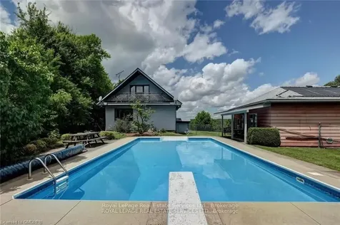 2022 Valens Road N Hamilton ON N0B 2J0