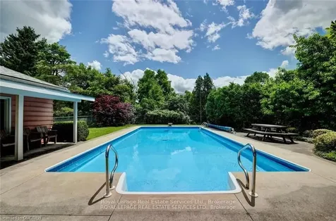 2022 Valens Road N Hamilton ON N0B 2J0