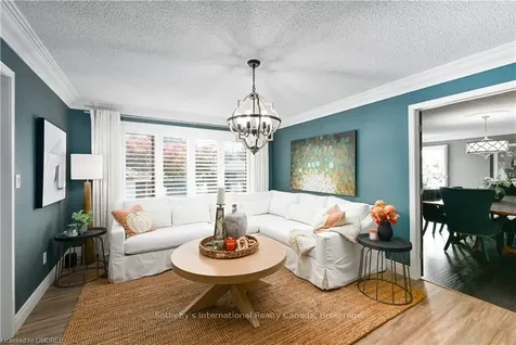 2 Hickory Avenue Hamilton ON L8J 2L3