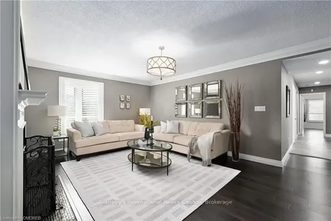 2 Hickory Avenue Hamilton ON L8J 2L3