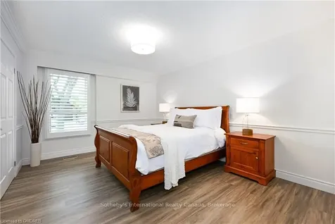 2 Hickory Avenue Hamilton ON L8J 2L3