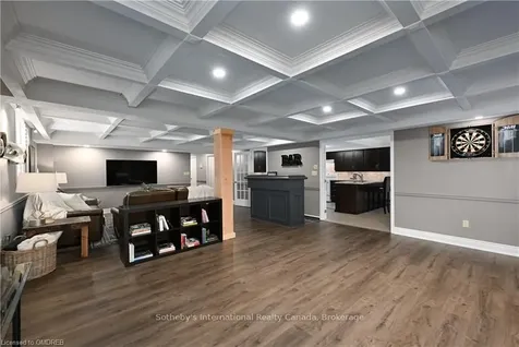 2 Hickory Avenue Hamilton ON L8J 2L3