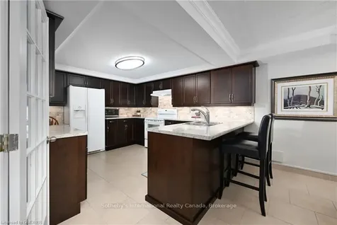 2 Hickory Avenue Hamilton ON L8J 2L3