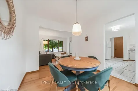 27 Tanglewood Terrace Brantford ON N3R 3R8