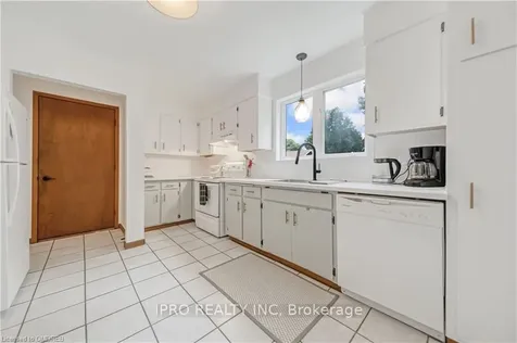 27 Tanglewood Terrace Brantford ON N3R 3R8