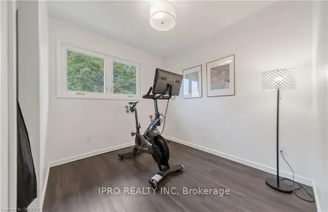 27 Tanglewood Terrace Brantford ON N3R 3R8