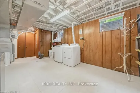 27 Tanglewood Terrace Brantford ON N3R 3R8