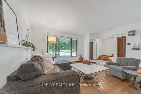 27 Tanglewood Terrace Brantford ON N3R 3R8