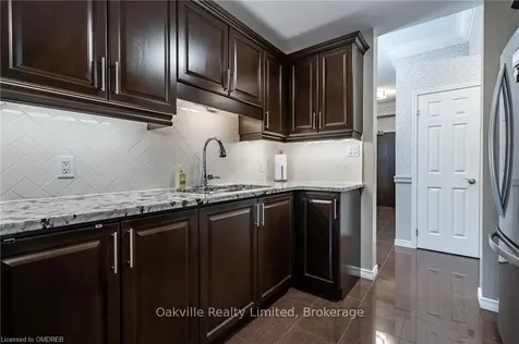 1000 Creekside Drive Hamilton ON L9H 7S6
