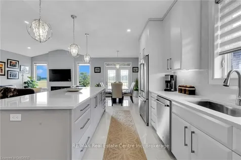 46 Rea Drive Centre Wellington ON N1M 0H5