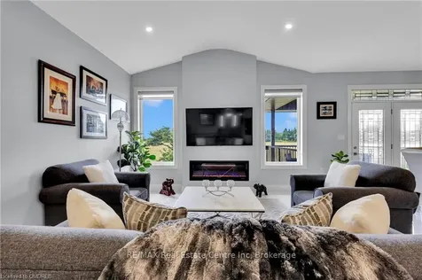 46 Rea Drive Centre Wellington ON N1M 0H5