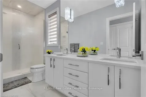 46 Rea Drive Centre Wellington ON N1M 0H5