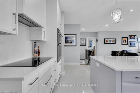 46 Rea Drive Centre Wellington ON N1M 0H5