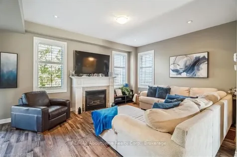 52 Madonna Drive Hamilton ON L9B 0G9
