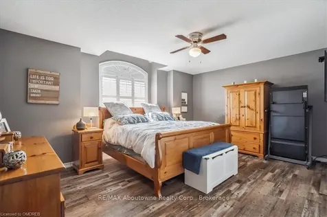 52 Madonna Drive Hamilton ON L9B 0G9