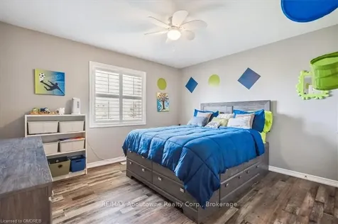 52 Madonna Drive Hamilton ON L9B 0G9