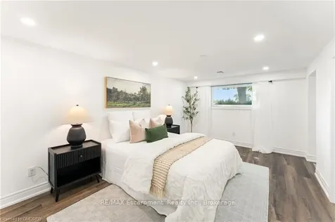 900 Centre Road Hamilton ON L8N 2Z7