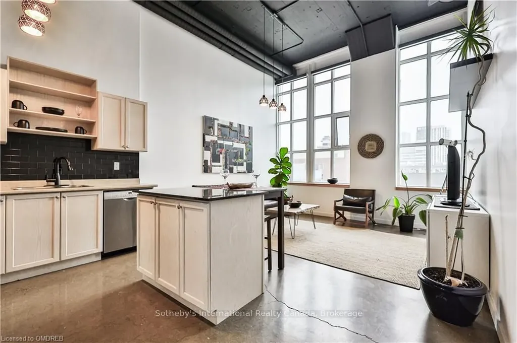 404 King Street N/a W Kitchener ON N2G 2L5