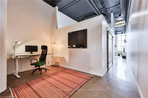 404 King Street N/a W Kitchener ON N2G 2L5