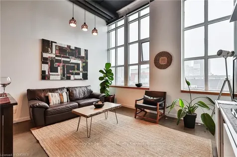 404 King Street N/a W Kitchener ON N2G 2L5