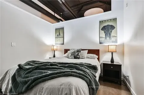 404 King Street N/a W Kitchener ON N2G 2L5
