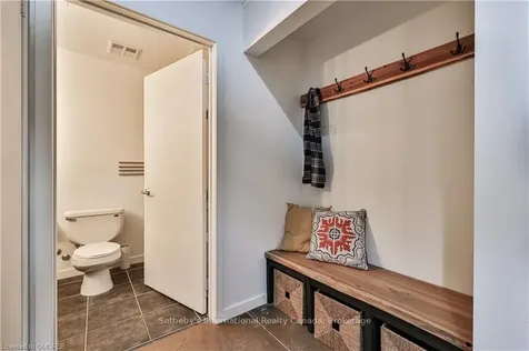404 King Street N/a W Kitchener ON N2G 2L5