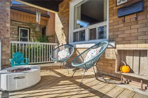 256 Holton Avenue S Hamilton ON L8M 2L9