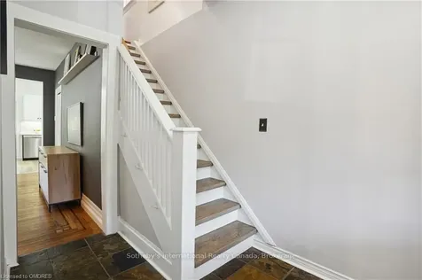 256 Holton Avenue S Hamilton ON L8M 2L9
