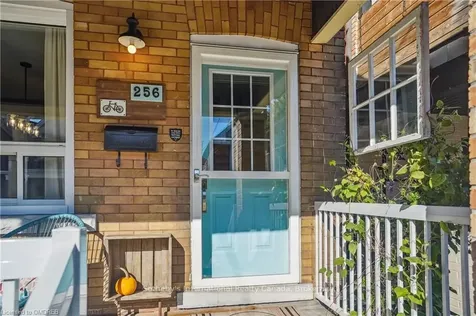 256 Holton Avenue S Hamilton ON L8M 2L9