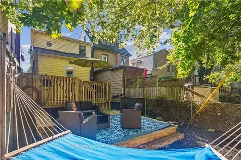 256 Holton Avenue S Hamilton ON L8M 2L9
