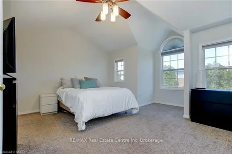 3 Small Court Cambridge ON N1R 8M3