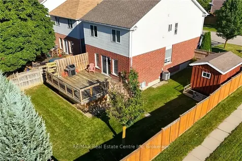 3 Small Court Cambridge ON N1R 8M3