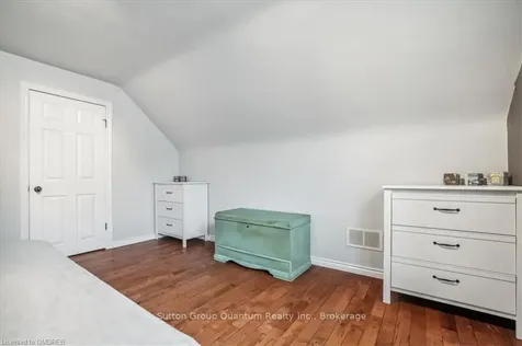 68 Wyngate Avenue Hamilton ON L8G 1T6