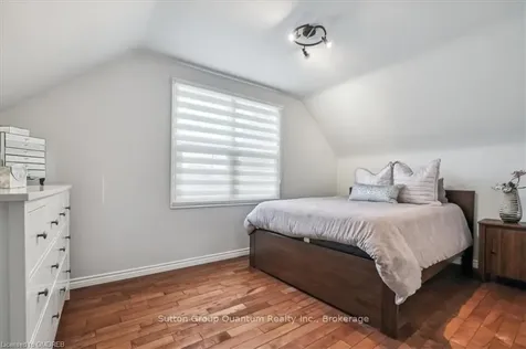 68 Wyngate Avenue Hamilton ON L8G 1T6