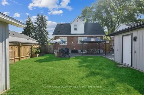 68 Wyngate Avenue Hamilton ON L8G 1T6