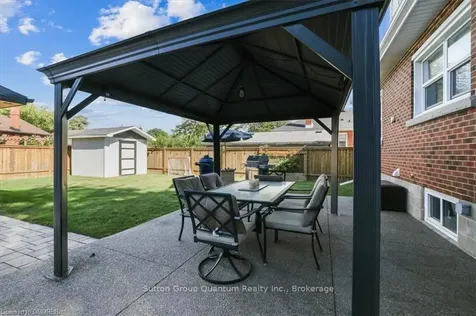 68 Wyngate Avenue Hamilton ON L8G 1T6