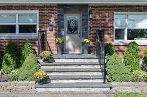 68 Wyngate Avenue Hamilton ON L8G 1T6