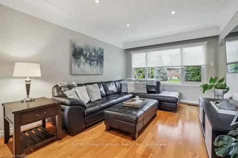 68 Wyngate Avenue Hamilton ON L8G 1T6