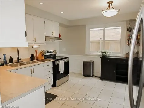 17 Oceanic Drive Hamilton ON L8E 4H3