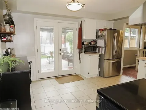 17 Oceanic Drive Hamilton ON L8E 4H3