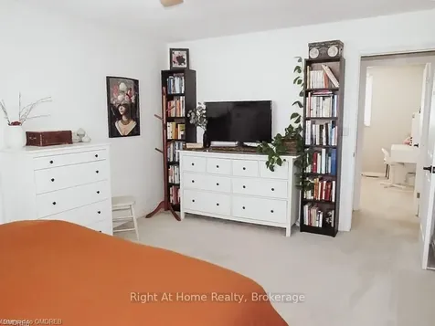 17 Oceanic Drive Hamilton ON L8E 4H3