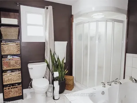 17 Oceanic Drive Hamilton ON L8E 4H3