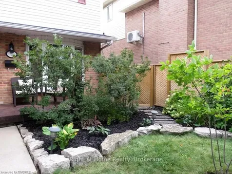 17 Oceanic Drive Hamilton ON L8E 4H3