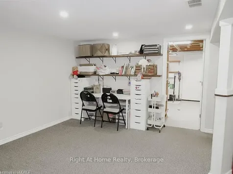 17 Oceanic Drive Hamilton ON L8E 4H3