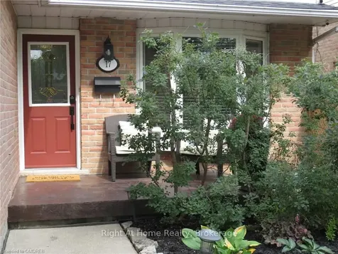 17 Oceanic Drive Hamilton ON L8E 4H3