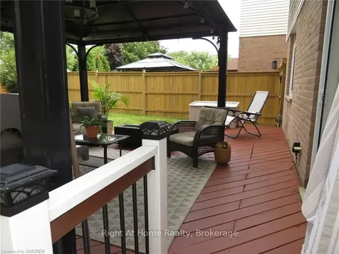 17 Oceanic Drive Hamilton ON L8E 4H3